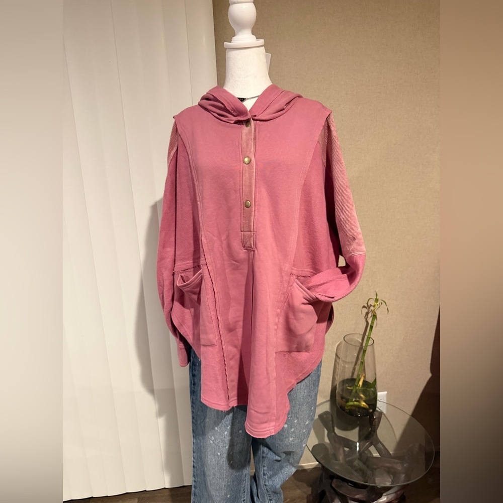AEMI & Co. Hooded Dove Pullover Sweater with Contrasting Corduroy Panels💕✨